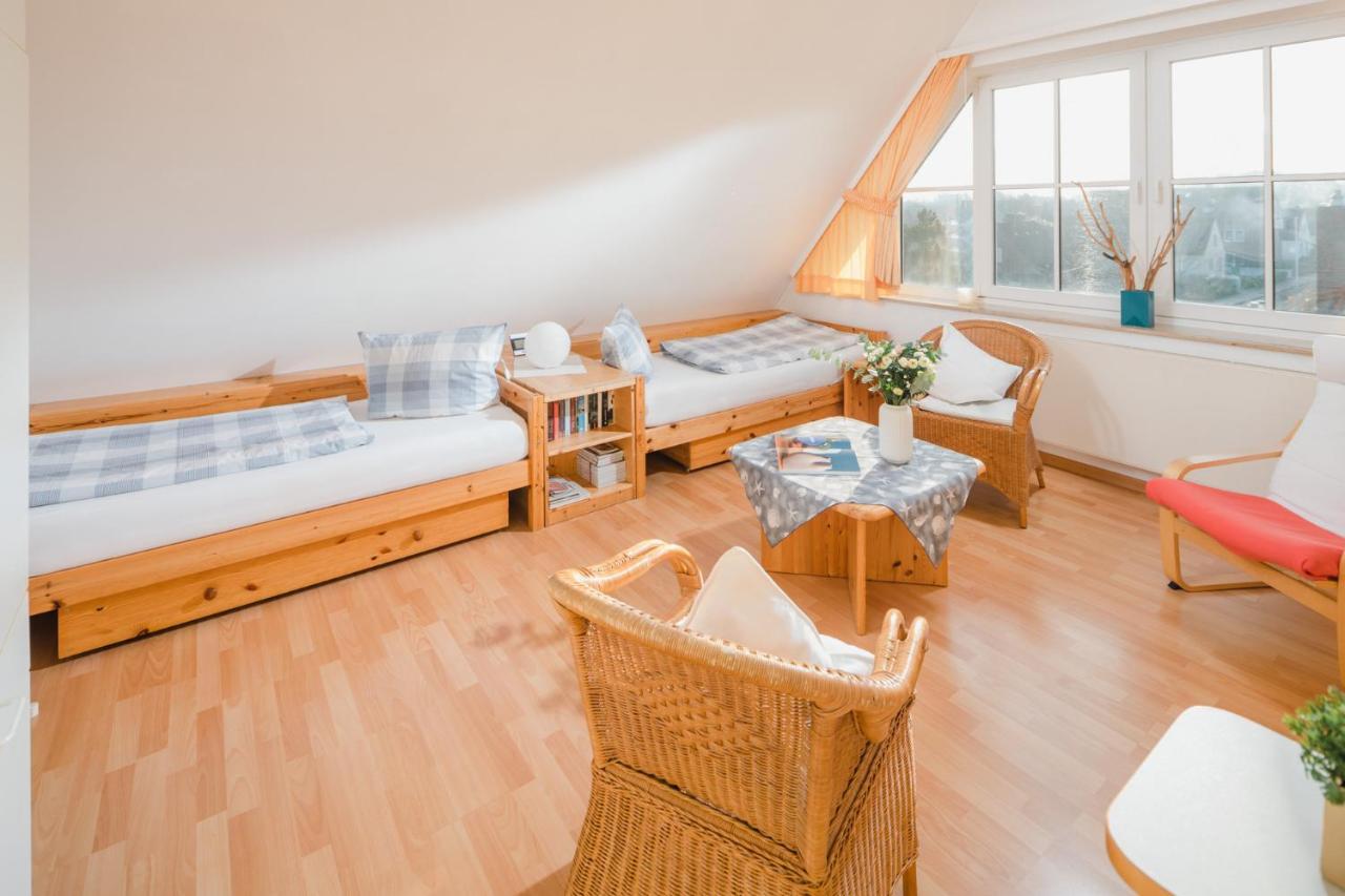 Haus Dwarslooper - Wohnung Luentje Norderney Kültér fotó